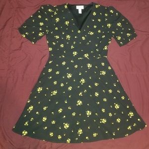 Black Dress with yellow flowers 🏵